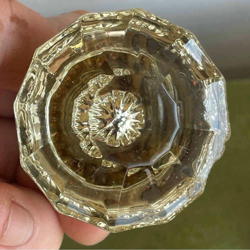 Vintage Glass Door Knobs - Picture 10 of 11